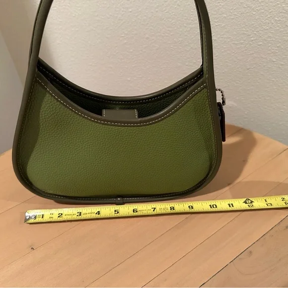 NWOT Coachtopia Ergo Bag in Pebbled Leather - Pale Lime Green - Picture 11 of 13